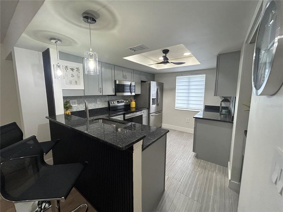 For Rent: $1,900 (2 beds, 2 baths, 1054 Square Feet)