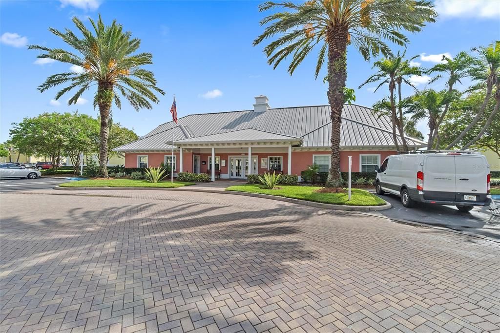 For Rent: $2,500 (2 beds, 1 baths, 1084 Square Feet)