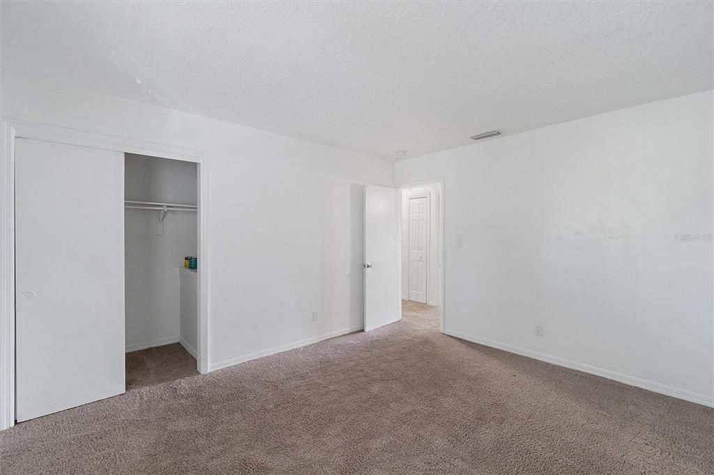 For Rent: $2,500 (2 beds, 1 baths, 1084 Square Feet)