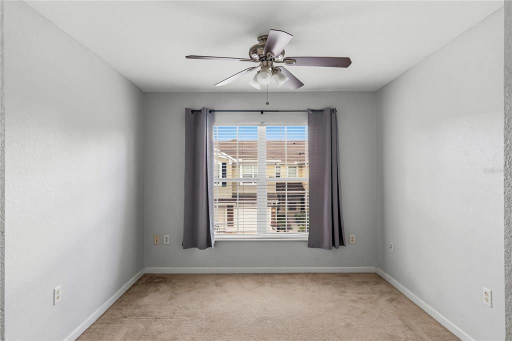 For Rent: $2,200 (3 beds, 2 baths, 1864 Square Feet)