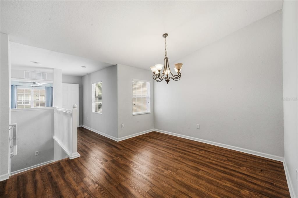For Rent: $2,200 (3 beds, 2 baths, 1864 Square Feet)