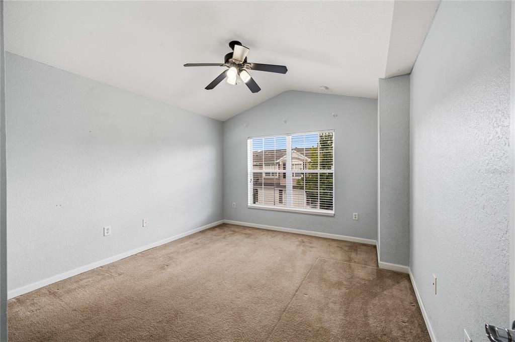 For Rent: $2,200 (3 beds, 2 baths, 1864 Square Feet)