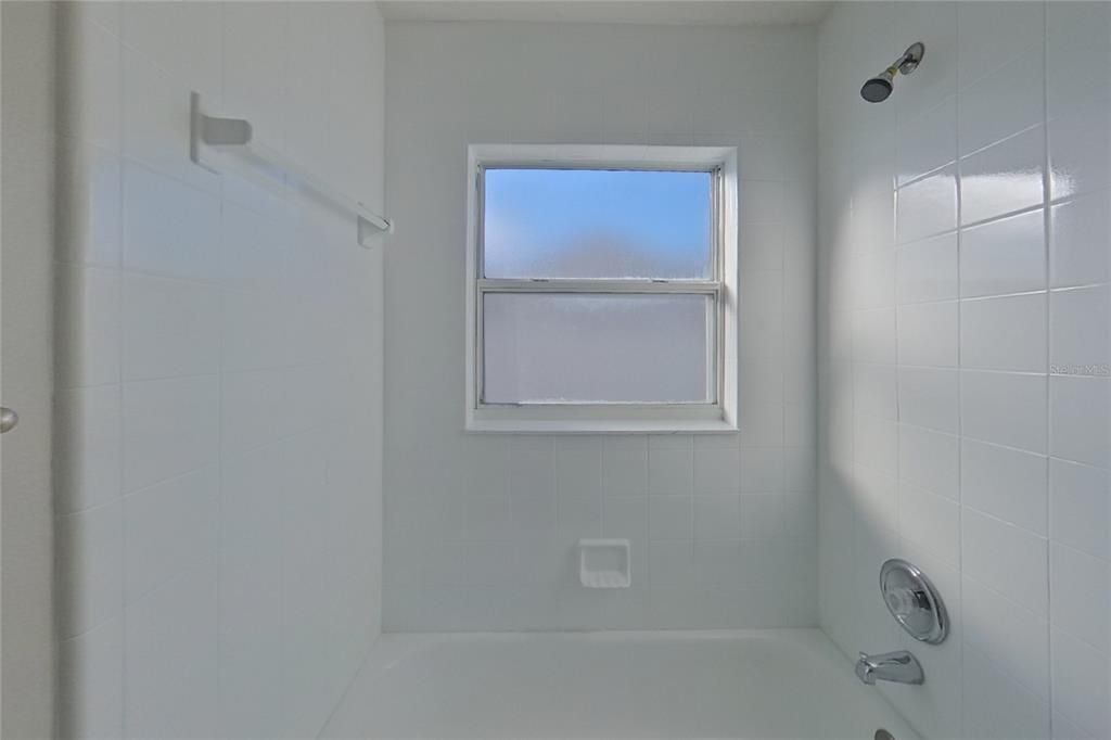 В аренду: $2,199 (3 спален, 2 ванн, 1280 Квадратных фут)