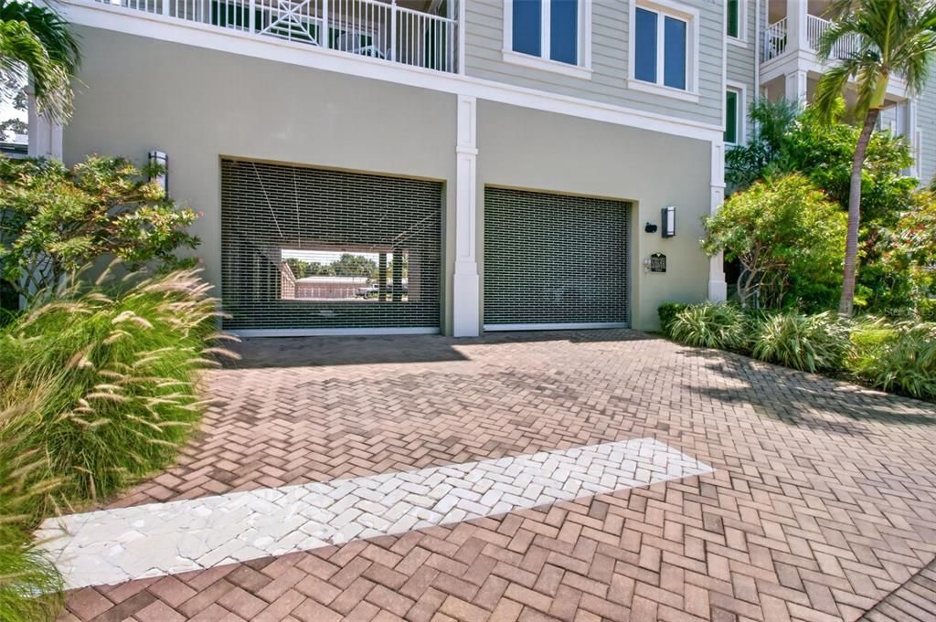 For Sale: $780,000 (2 beds, 2 baths, 1426 Square Feet)