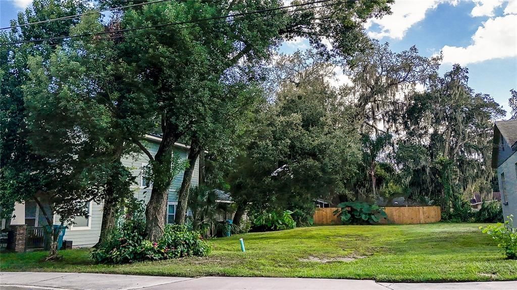 For Sale: $350,000 (0.17 acres)