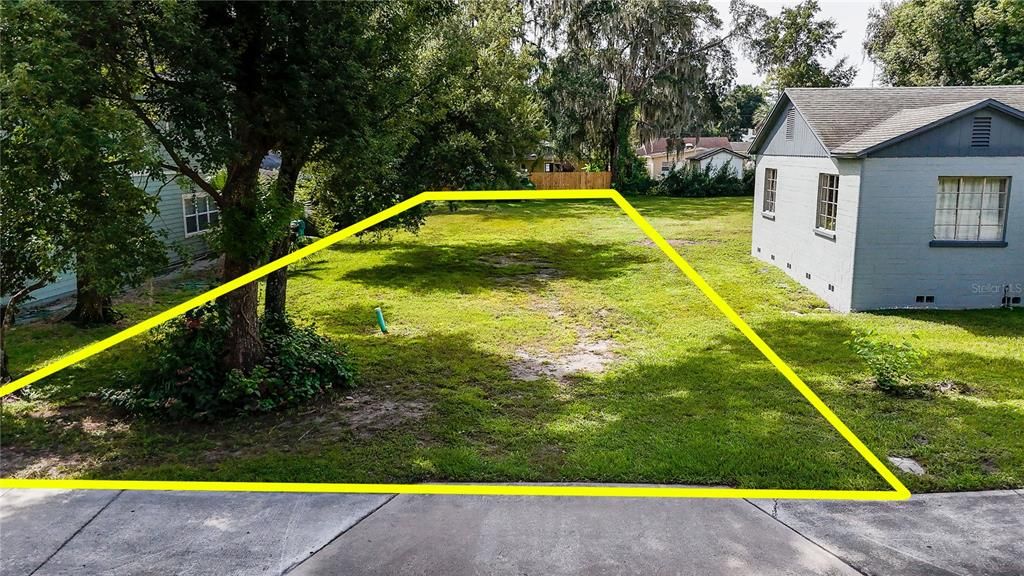 For Sale: $350,000 (0.17 acres)
