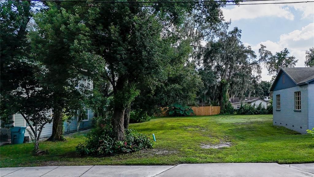 For Sale: $350,000 (0.17 acres)