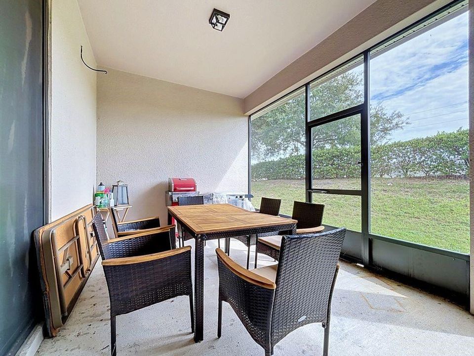 For Sale: $360,000 (4 beds, 2 baths, 2752 Square Feet)