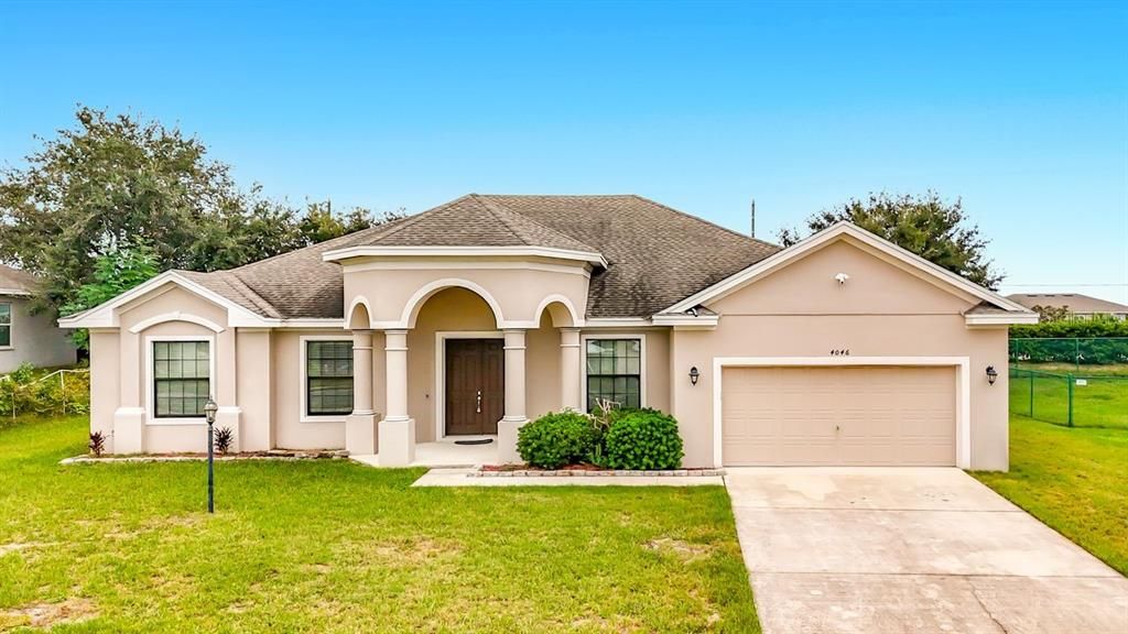 For Sale: $360,000 (4 beds, 2 baths, 2752 Square Feet)