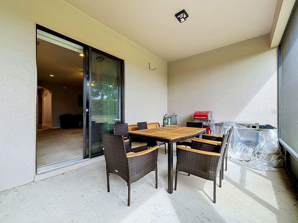 For Sale: $360,000 (4 beds, 2 baths, 2752 Square Feet)