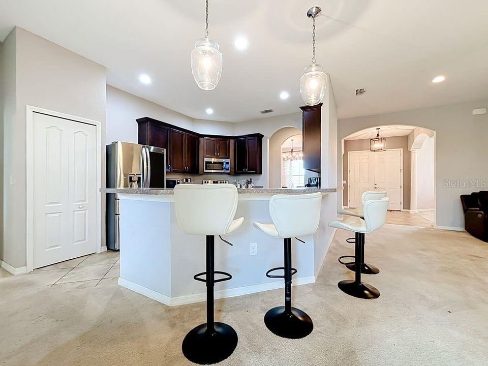 For Sale: $360,000 (4 beds, 2 baths, 2752 Square Feet)