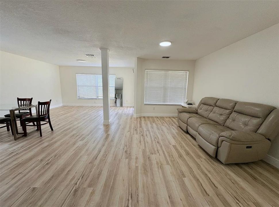 В аренду: $2,900 (3 спален, 2 ванн, 2193 Квадратных фут)