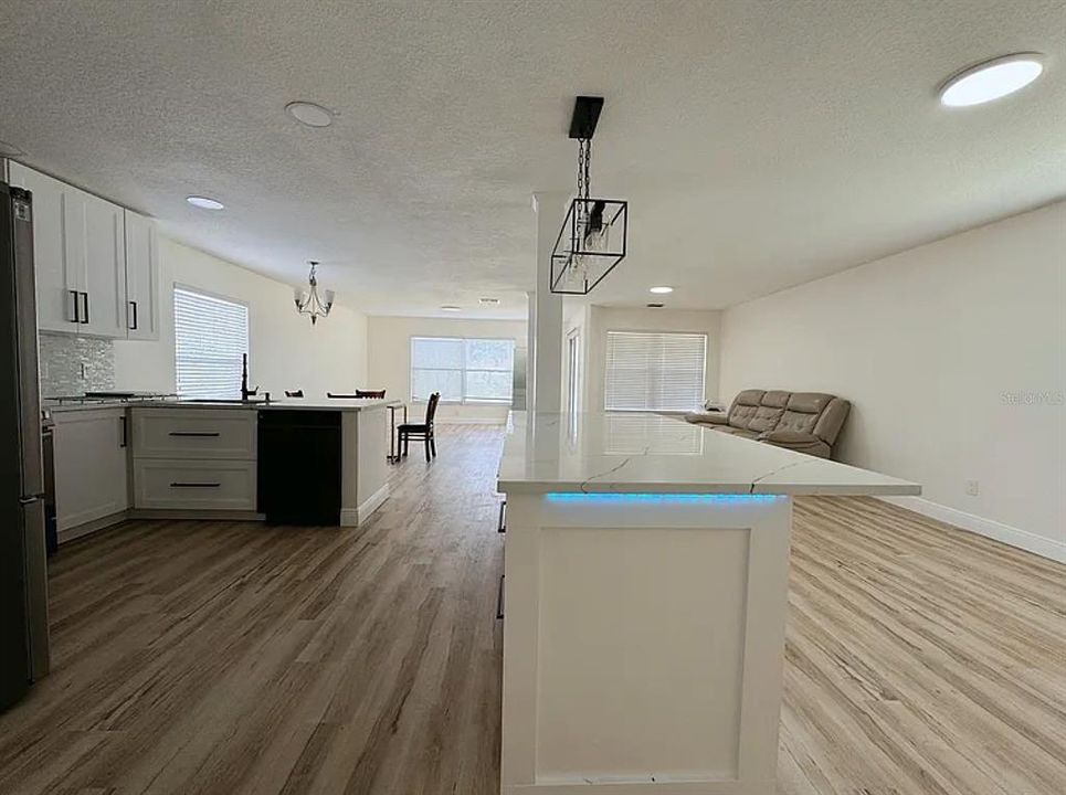 В аренду: $2,900 (3 спален, 2 ванн, 2193 Квадратных фут)