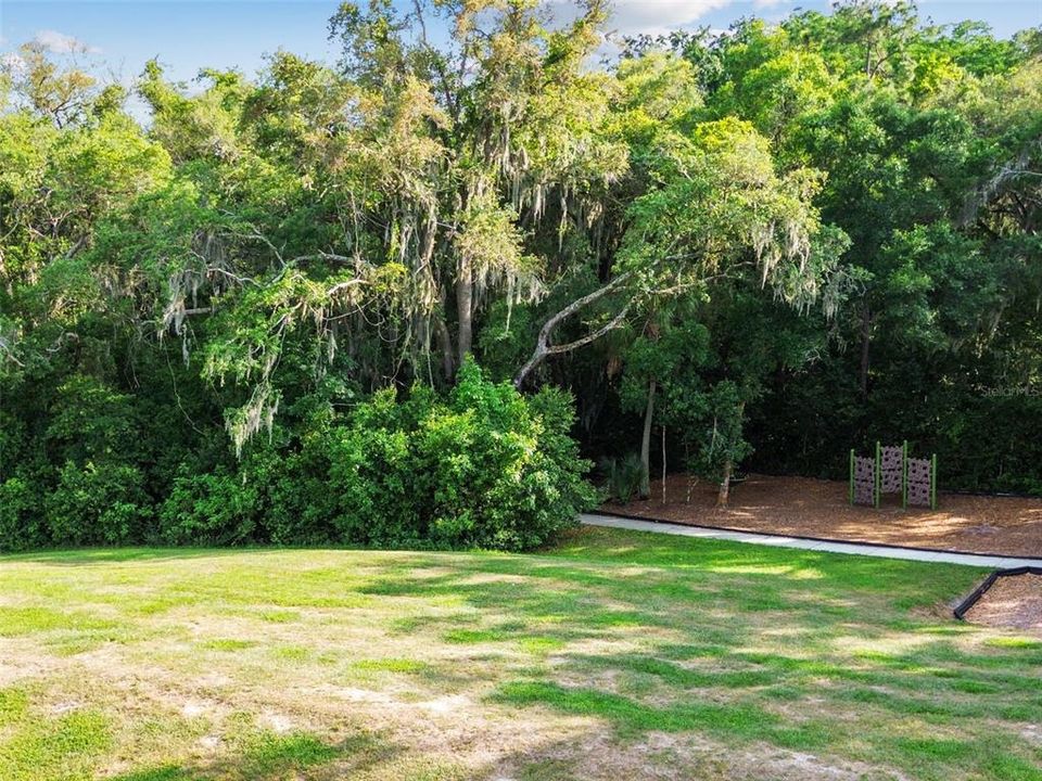 En Venta: $375,000 (4 camas, 2 baños, 1870 Pies cuadrados)