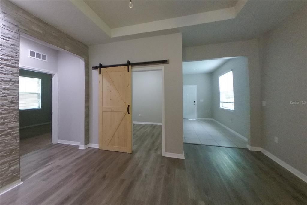 For Rent: $2,239 (3 beds, 2 baths, 1554 Square Feet)