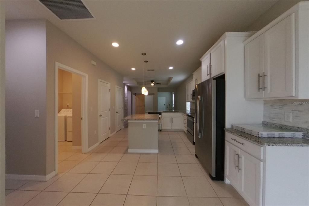 For Rent: $2,239 (3 beds, 2 baths, 1554 Square Feet)