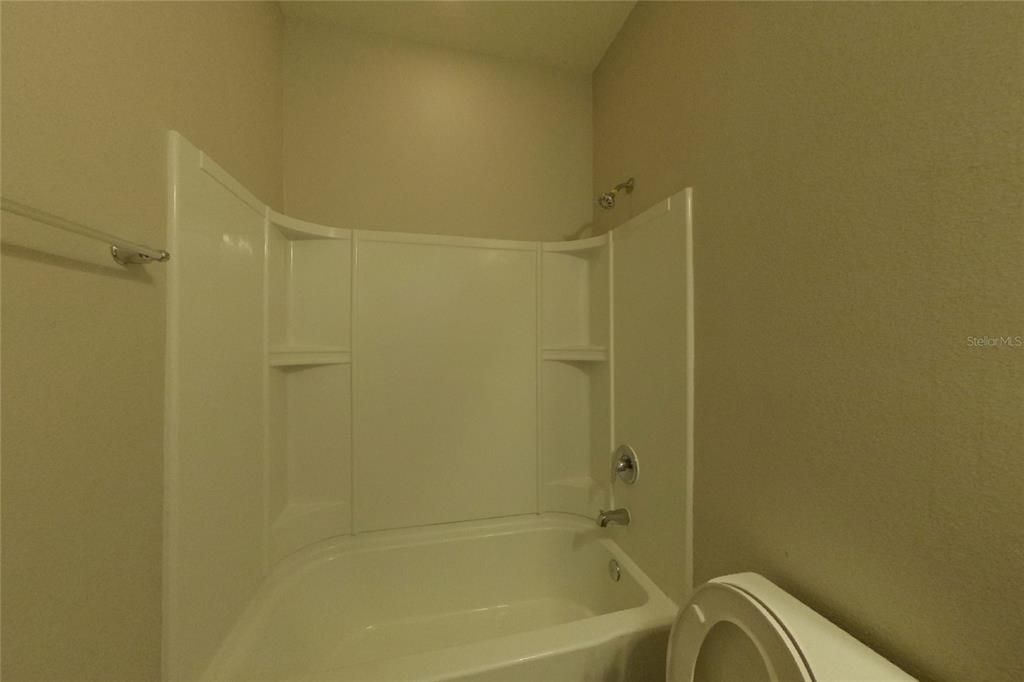 For Rent: $2,239 (3 beds, 2 baths, 1554 Square Feet)