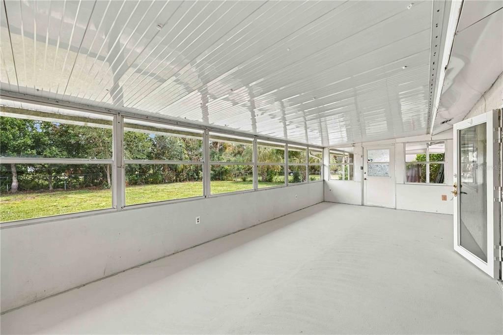 En Venta: $235,000 (3 camas, 2 baños, 1585 Pies cuadrados)