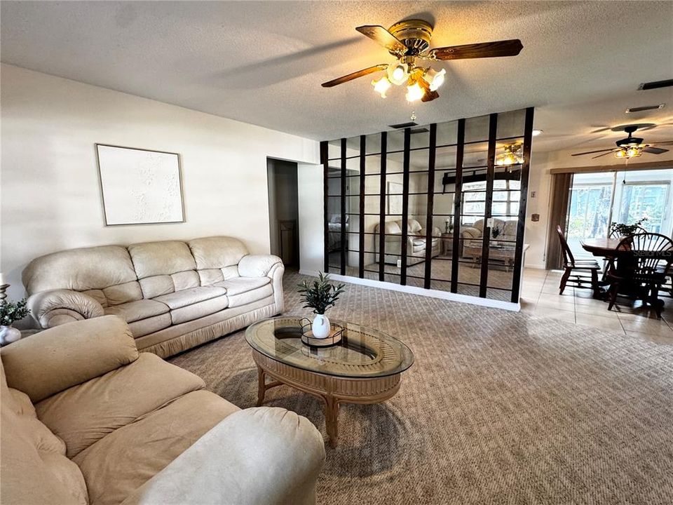 For Sale: $220,000 (3 beds, 2 baths, 1624 Square Feet)