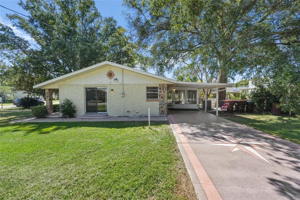 For Sale: $220,000 (3 beds, 2 baths, 1624 Square Feet)