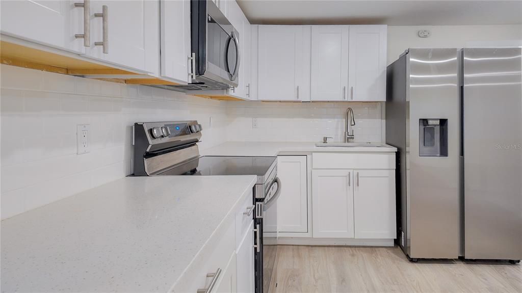 En Venta: $220,000 (4 camas, 2 baños, 1640 Pies cuadrados)