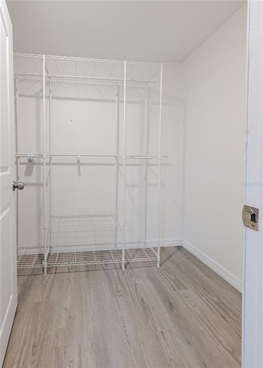 En Venta: $220,000 (4 camas, 2 baños, 1640 Pies cuadrados)