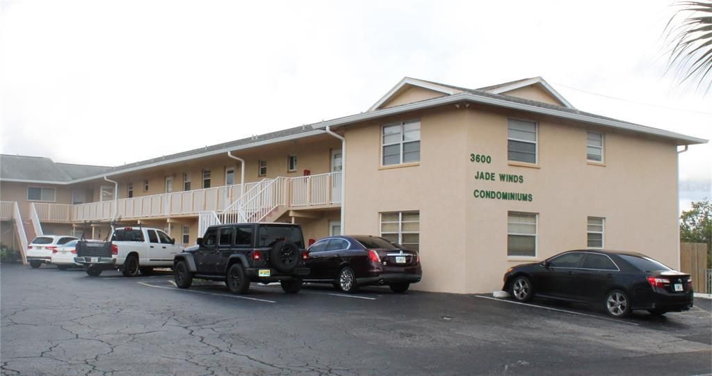 For Rent: $1,500 (1 beds, 1 baths, 675 Square Feet)
