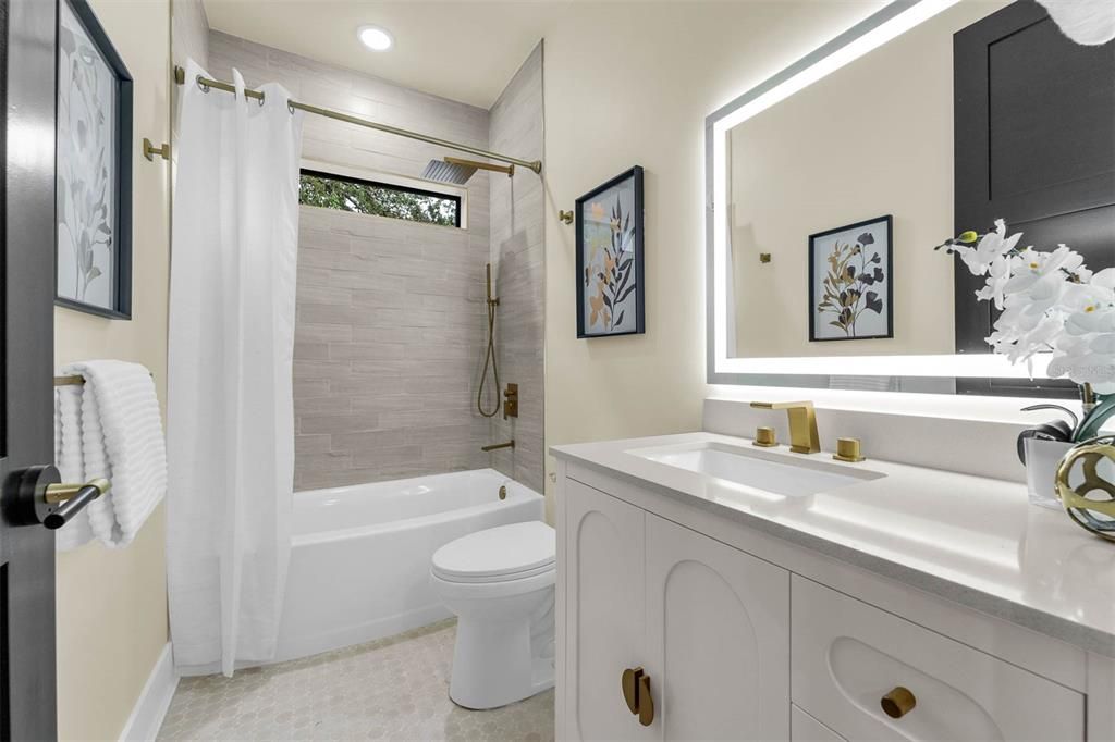 На продажу: $925,000 (3 спален, 3 ванн, 3187 Квадратных фут)