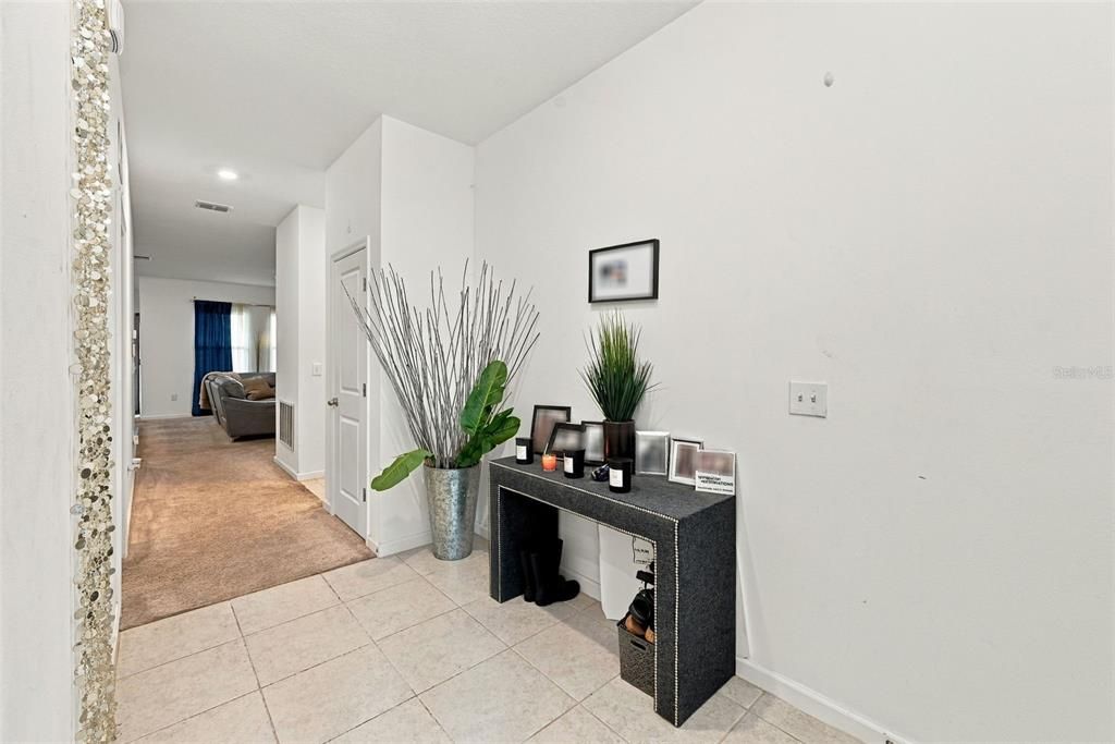 En Venta: $315,000 (4 camas, 2 baños, 1779 Pies cuadrados)