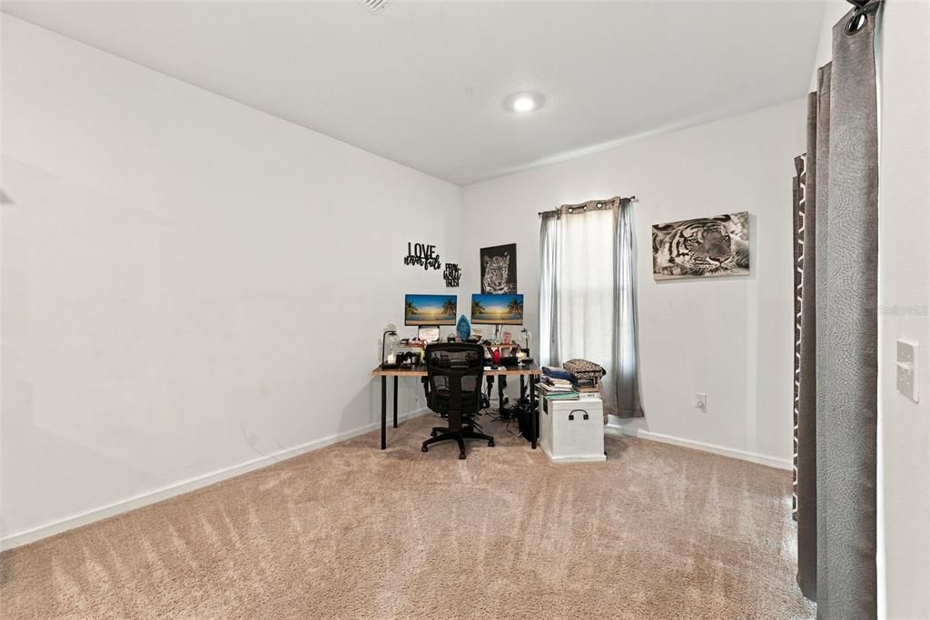 En Venta: $315,000 (4 camas, 2 baños, 1779 Pies cuadrados)