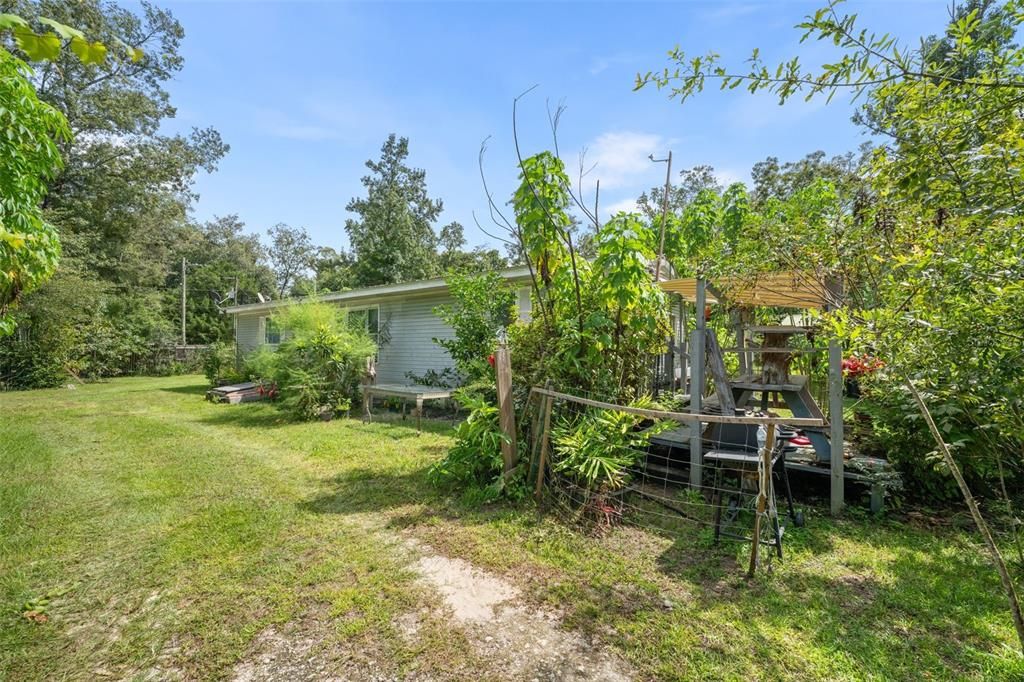 На продажу: $115,000 (3 спален, 2 ванн, 1458 Квадратных фут)