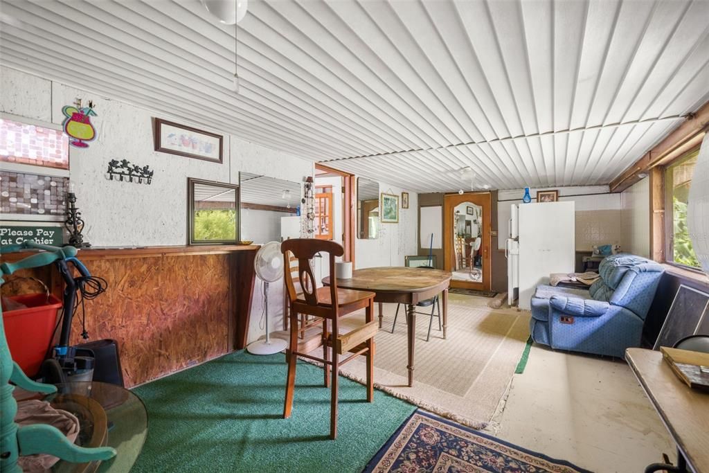 На продажу: $115,000 (3 спален, 2 ванн, 1458 Квадратных фут)