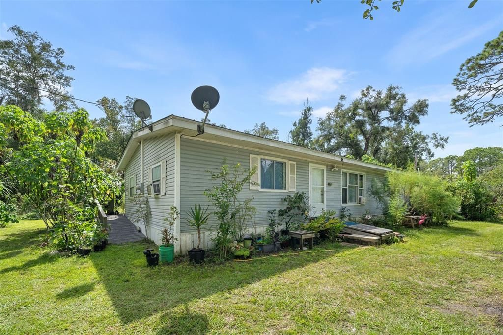 На продажу: $115,000 (3 спален, 2 ванн, 1458 Квадратных фут)