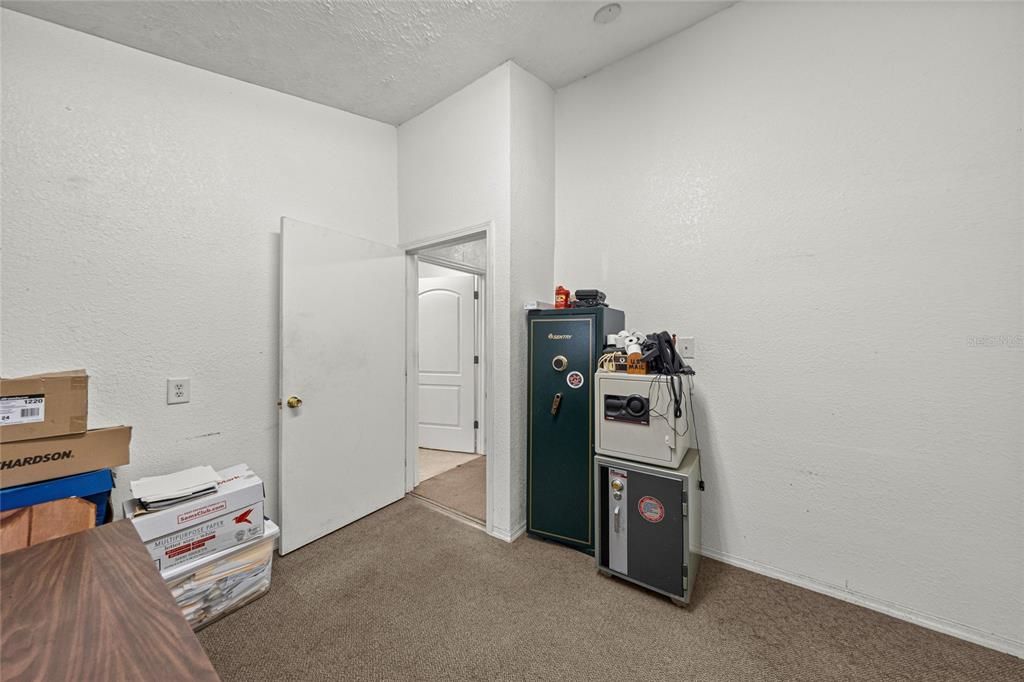 En Venta: $599,000 (4 camas, 4 baños, 1850 Pies cuadrados)