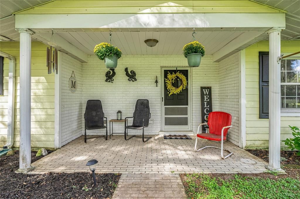 En Venta: $599,000 (4 camas, 4 baños, 1850 Pies cuadrados)