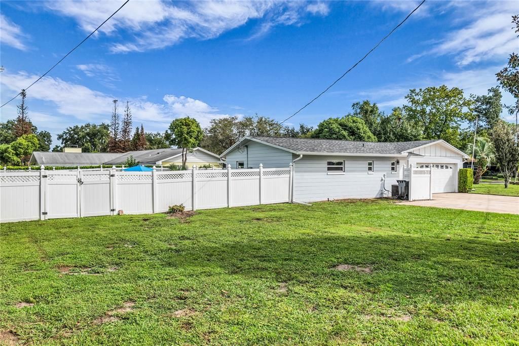 En Venta: $695,000 (3 camas, 2 baños, 1671 Pies cuadrados)