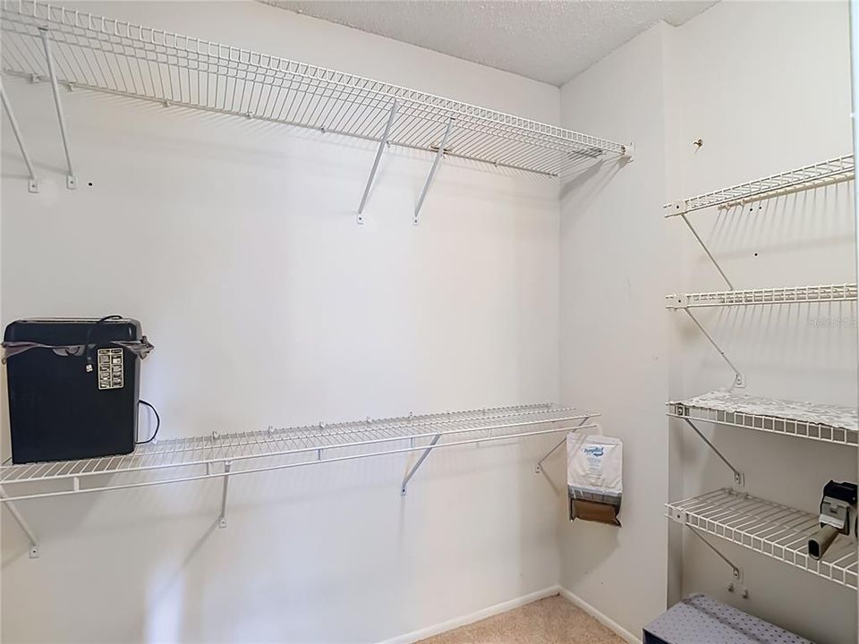 На продажу: $215,000 (2 спален, 2 ванн, 960 Квадратных фут)
