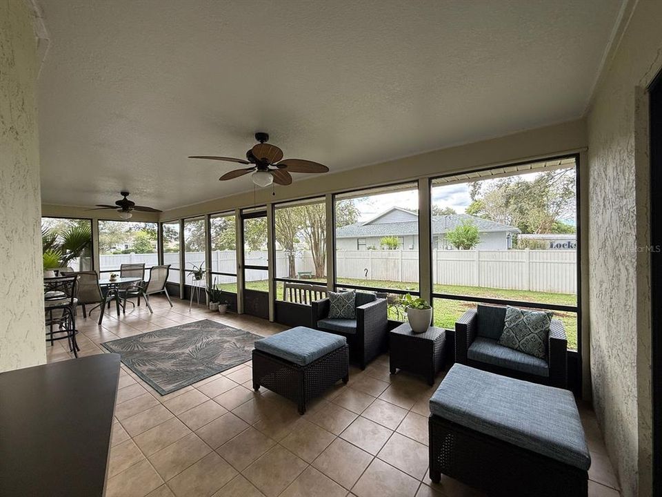 En Venta: $329,900 (3 camas, 2 baños, 1554 Pies cuadrados)