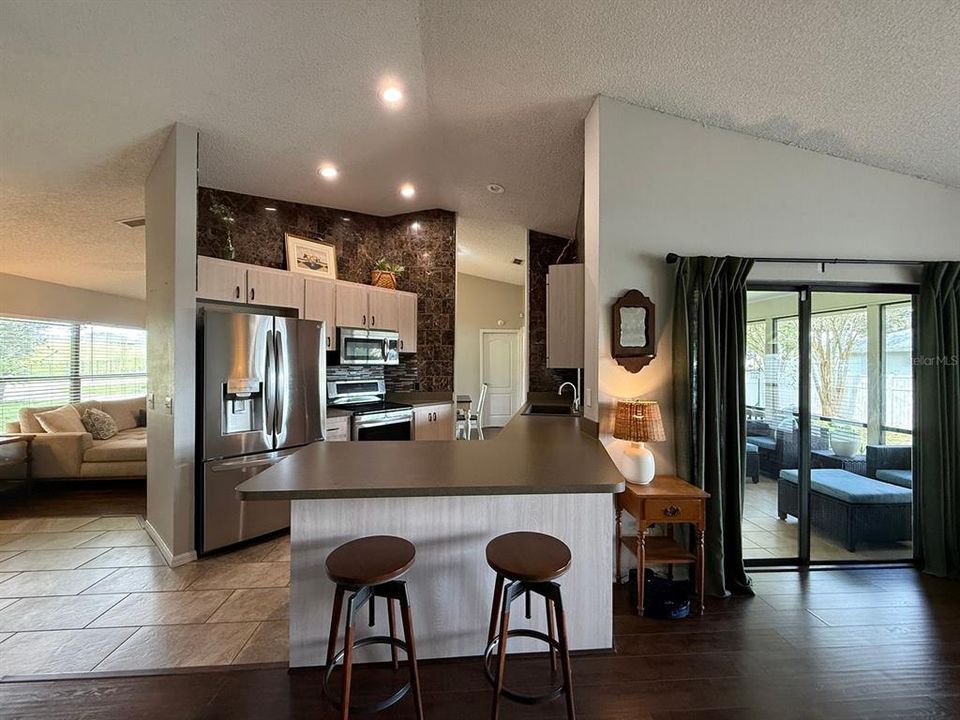 En Venta: $329,900 (3 camas, 2 baños, 1554 Pies cuadrados)