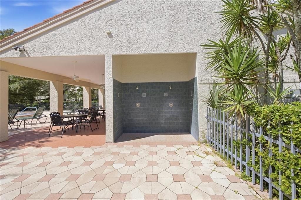 For Sale: $265,000 (2 beds, 1 baths, 1020 Square Feet)
