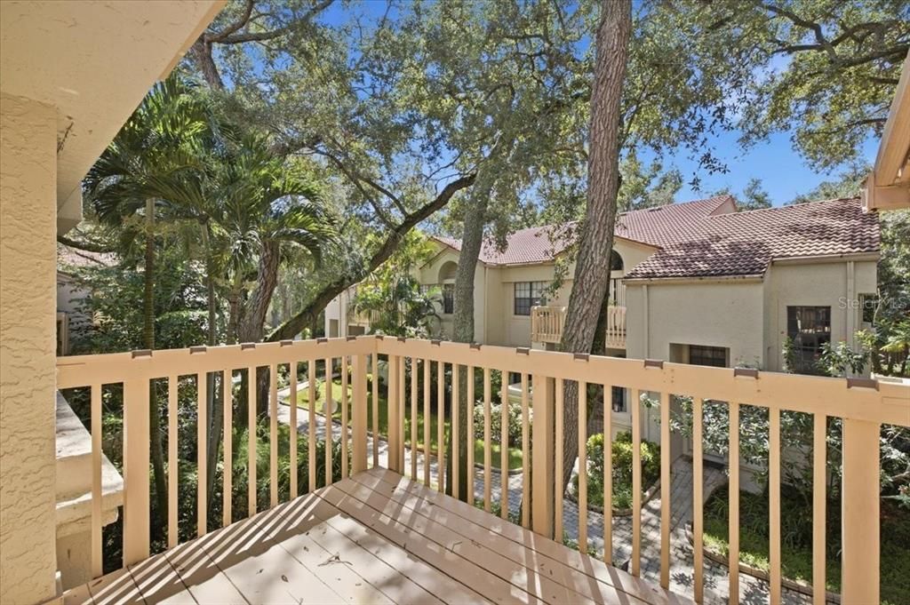 For Sale: $265,000 (2 beds, 1 baths, 1020 Square Feet)