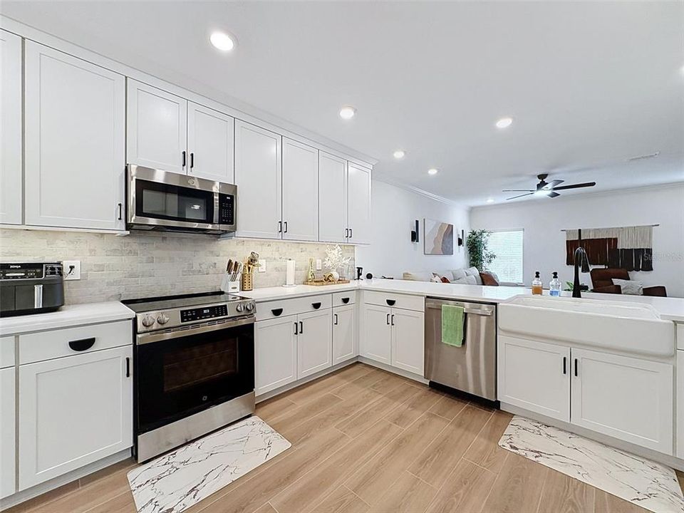 For Rent: $5,500 (3 beds, 3 baths, 2192 Square Feet)
