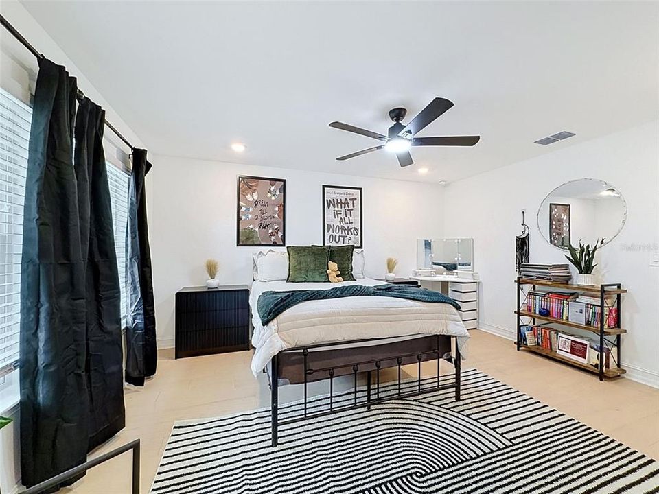 For Rent: $5,500 (3 beds, 3 baths, 2192 Square Feet)