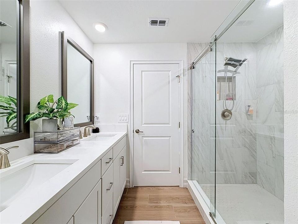 For Rent: $5,500 (3 beds, 3 baths, 2192 Square Feet)
