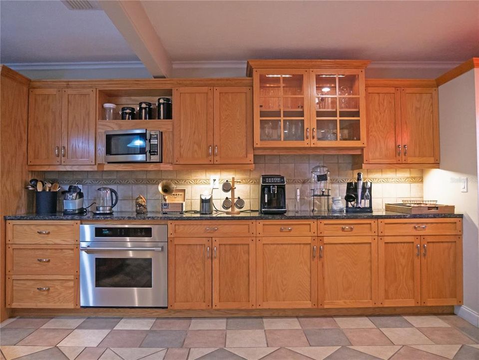 En Venta: $529,900 (4 camas, 2 baños, 2177 Pies cuadrados)