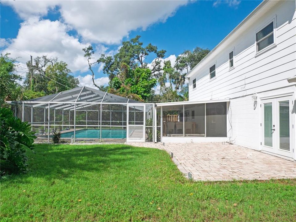 En Venta: $529,900 (4 camas, 2 baños, 2177 Pies cuadrados)