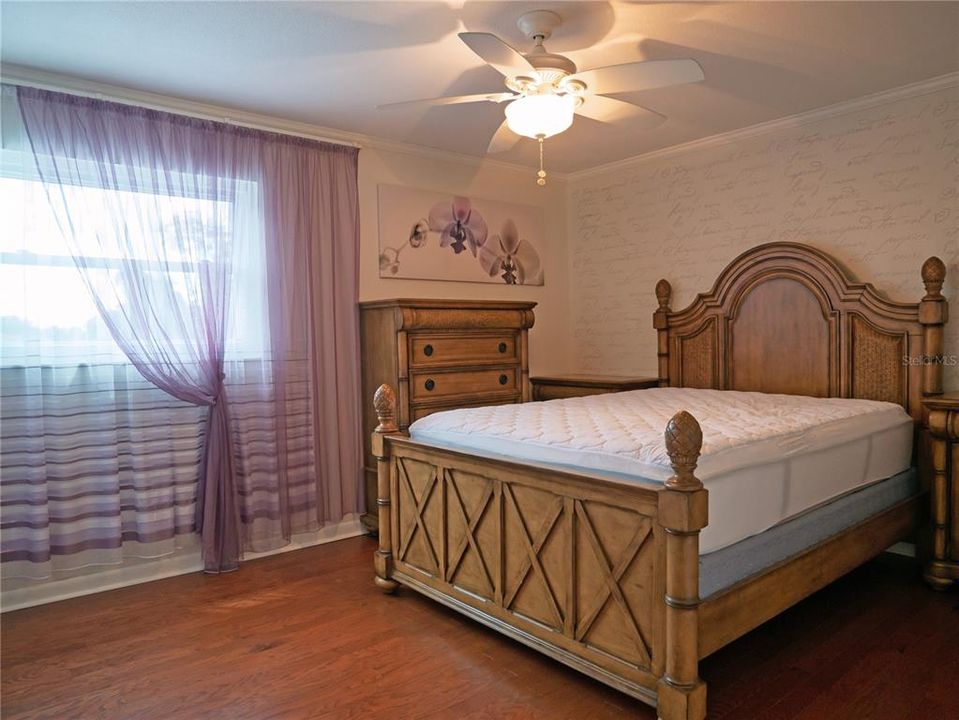 En Venta: $529,900 (4 camas, 2 baños, 2177 Pies cuadrados)