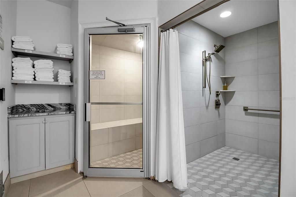 На продажу: $989,000 (2 спален, 2 ванн, 2000 Квадратных фут)