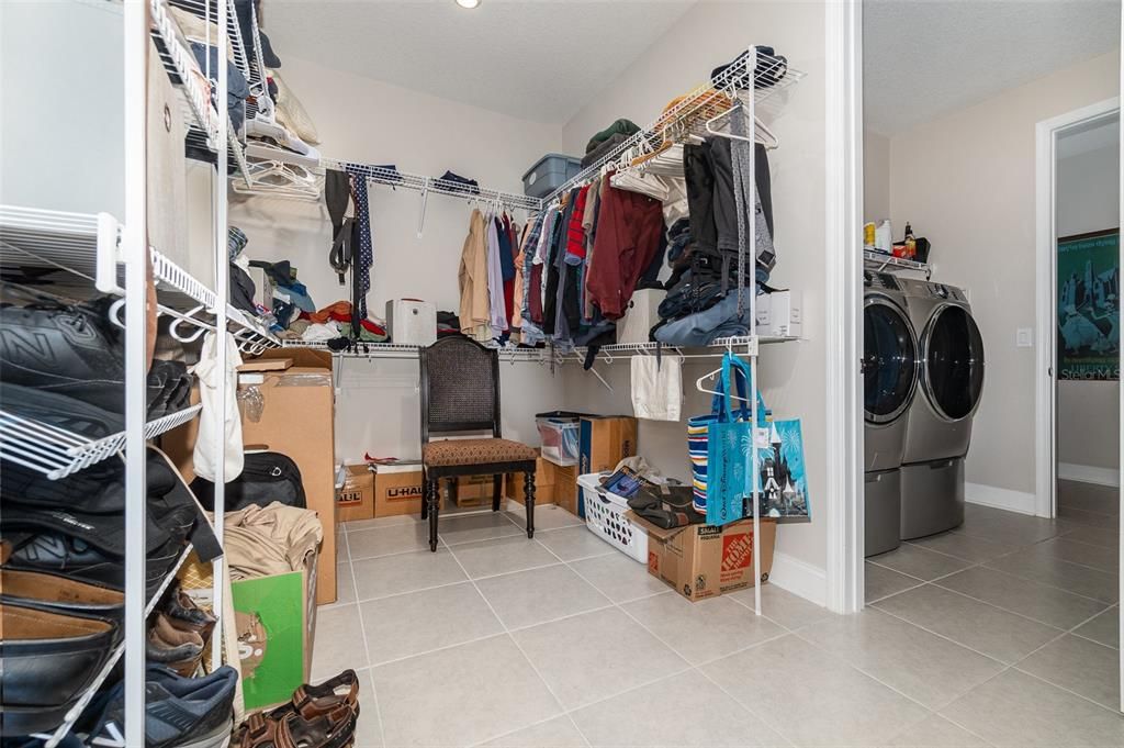 En Venta: $640,000 (4 camas, 3 baños, 2350 Pies cuadrados)