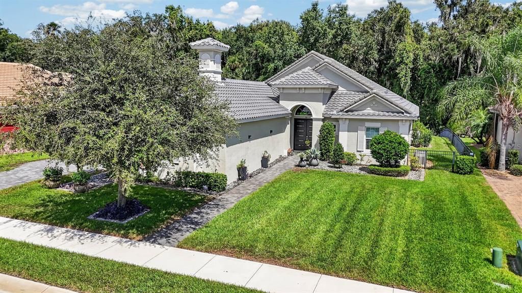 For Sale: $897,999 (4 beds, 3 baths, 2431 Square Feet)
